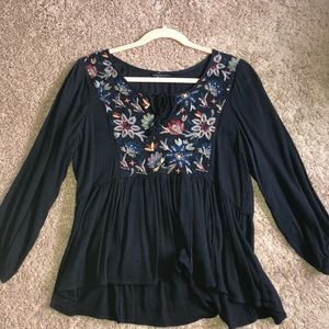 American Eagle flowy shirt
